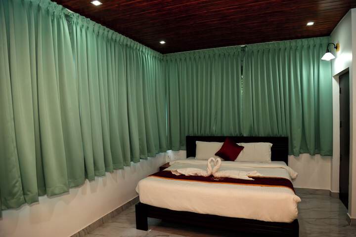 Room 27 of 47