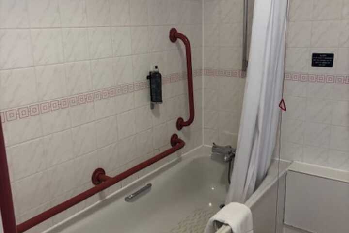 Room 14 of 15