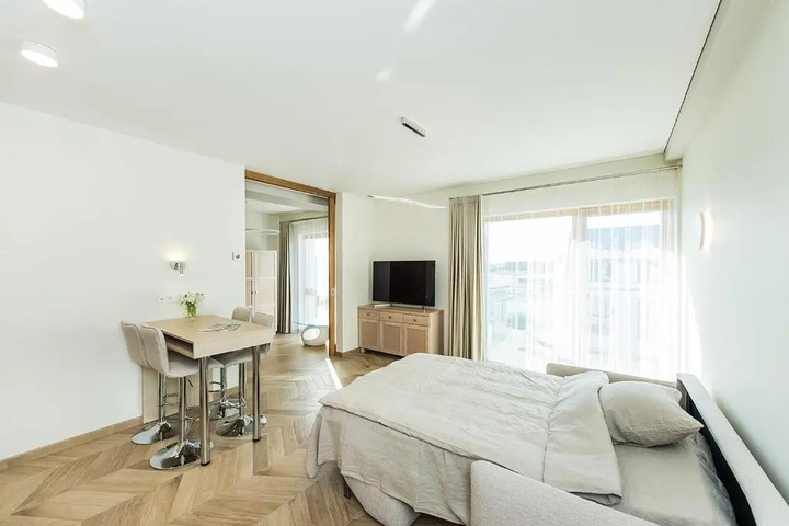 Room 3 of 15