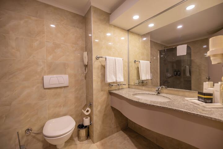 Clean Restrooms