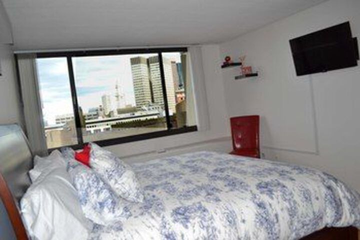 Room 16 of 50