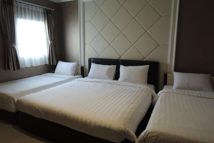 Room 25 of 61