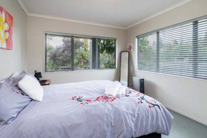 Room 48 of 222