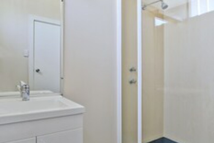Room 16 of 24