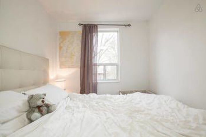 Room 8 of 20