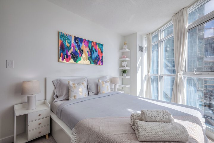 Room 3 of 28