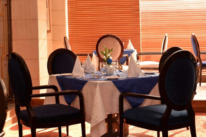 Dining 61 of 69