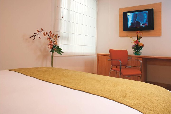 Room 16 of 87