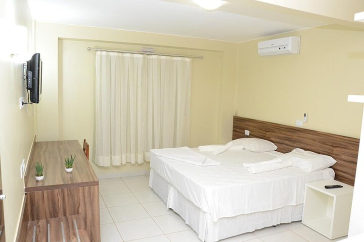 Room 9 of 35