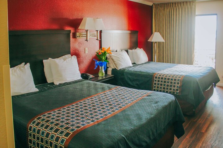 Room 16 of 48