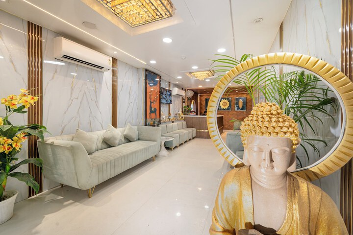 Hotel Interior 3 of 14