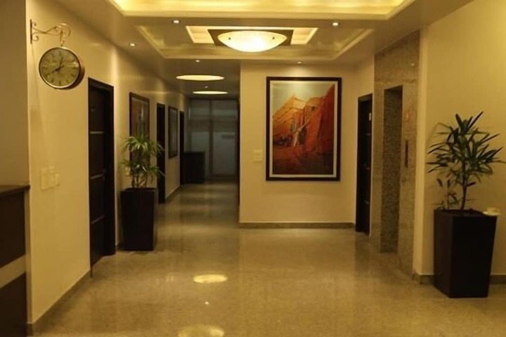 Ballroom/Hall 18 of 21