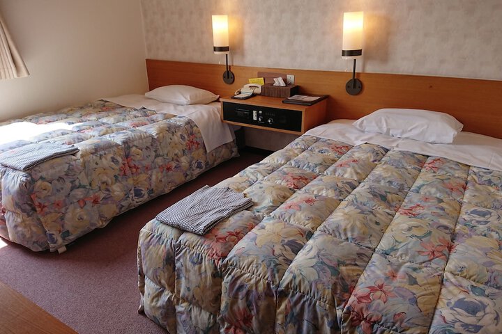 Room 8 of 20