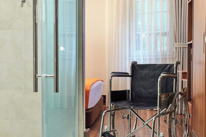 Room 10 of 81