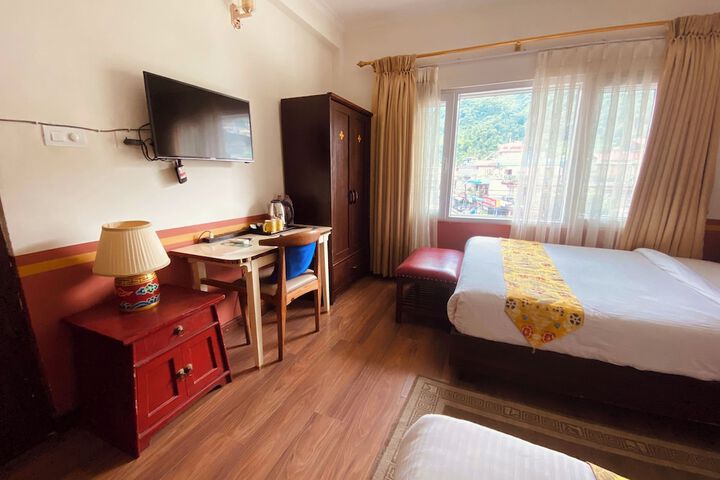 Room 75 of 214