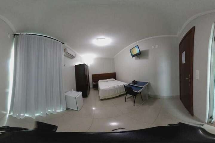 Room 8 of 22