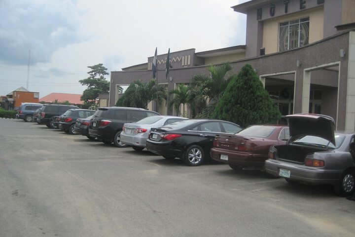 Hotel 77 of 81