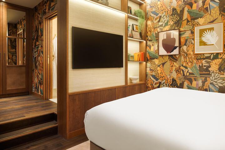 Room 42 of 89