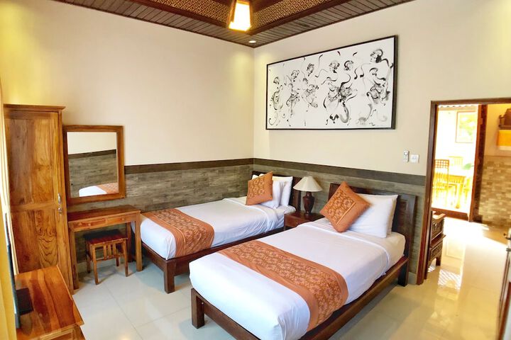 Room 15 of 31