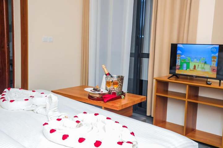 Room 3 of 17