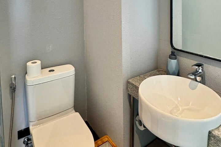 Room 41 of 49