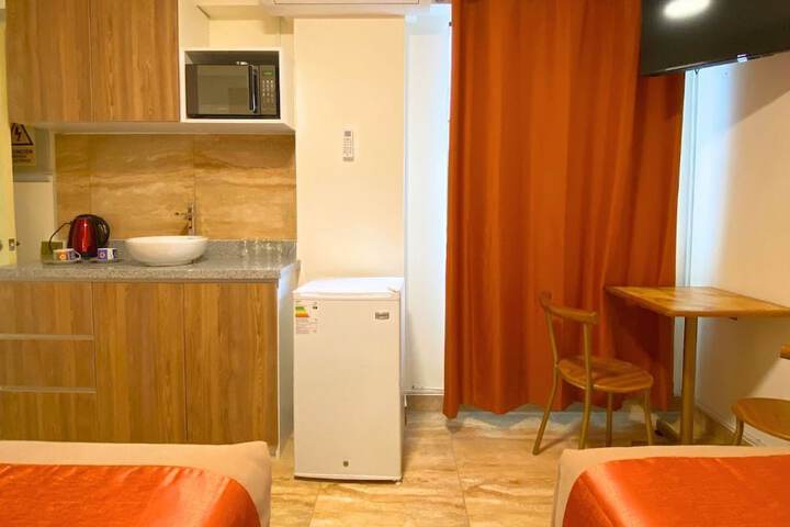 Room 143 of 284