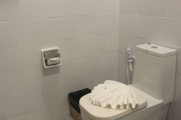 Room 85 of 138