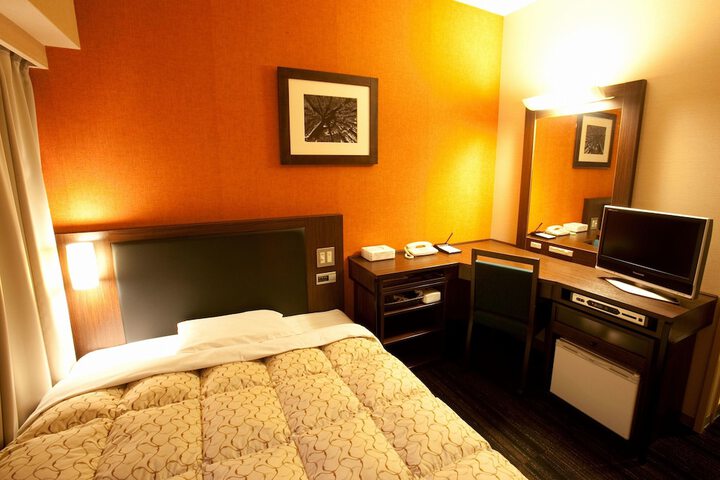 Room 8 of 57