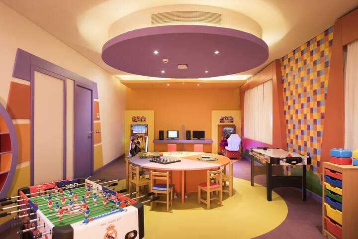 Childrens Activities 106 of 180
