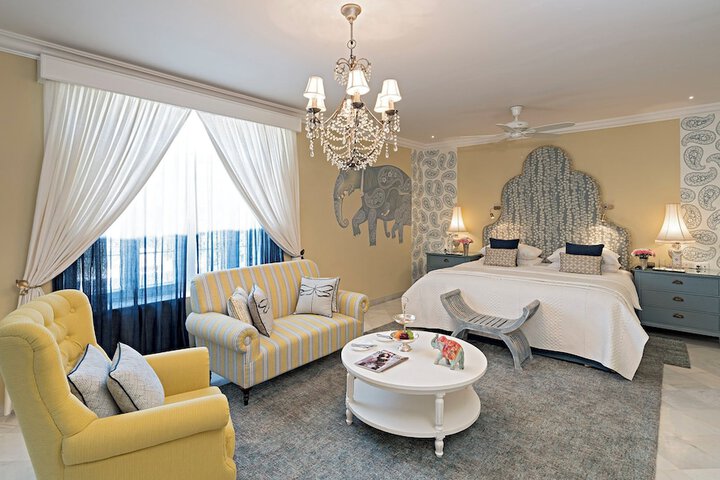 Room 16 of 79