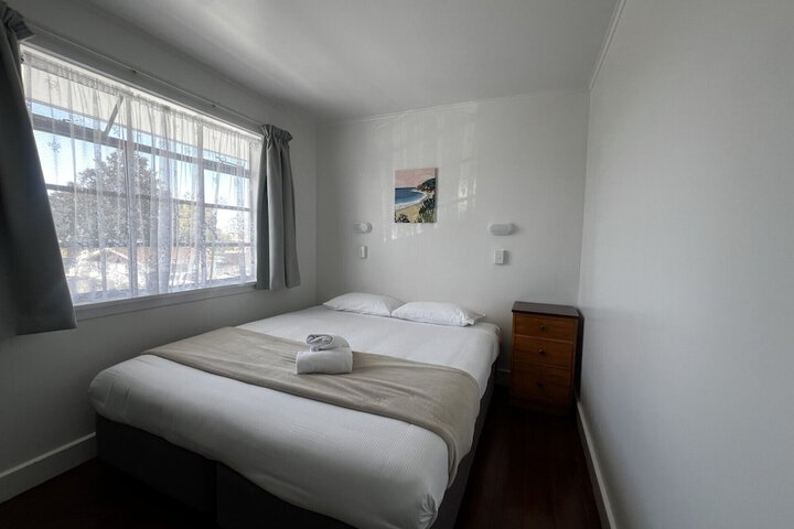 Room 3 of 16