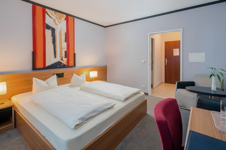 Room 41 of 64