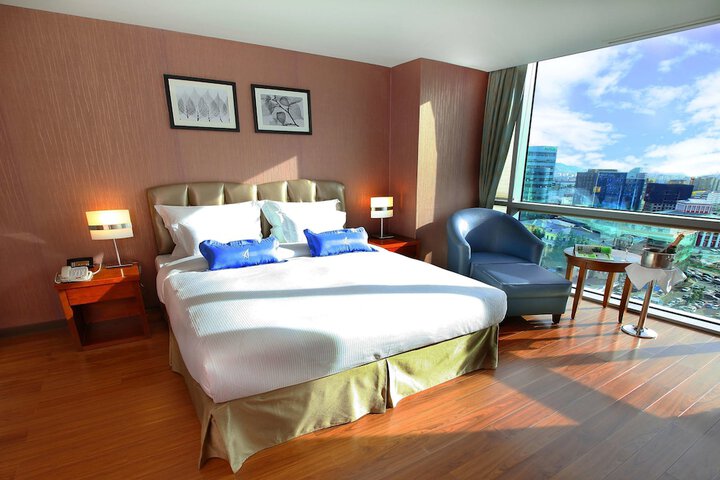 Room 20 of 133
