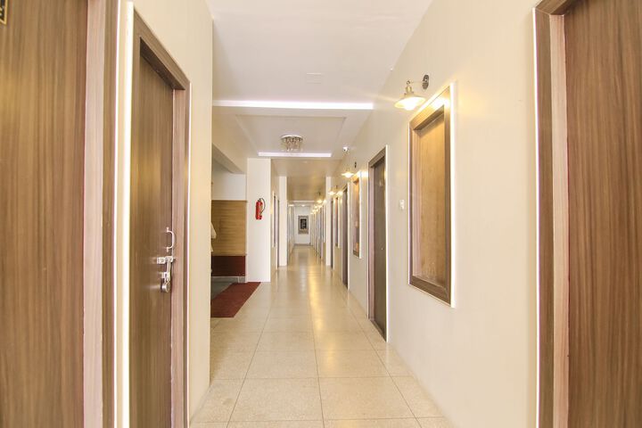 Hotel Interior 4 of 34