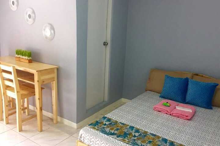 Room 5 of 44