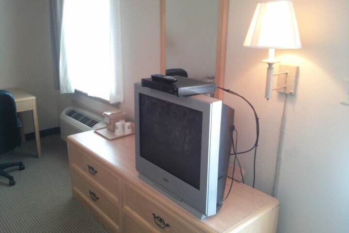 Room 9 of 29