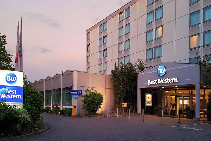 Hotel 103 of 105