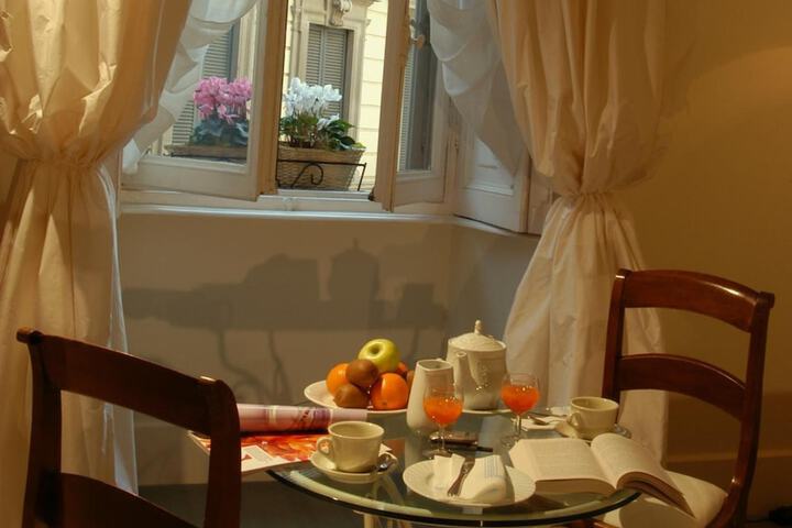 Dining Photos
