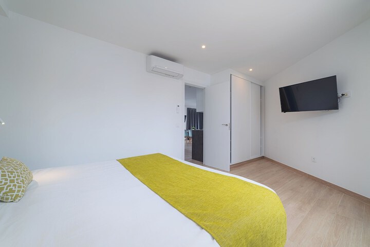 Room 17 of 40