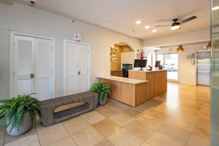 Guest Lobby