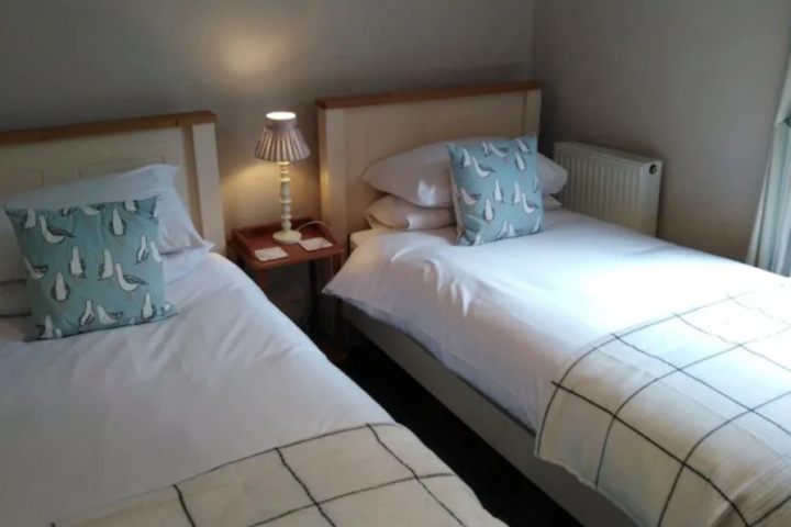 guest_rooms