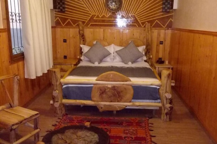 Room 9 of 40