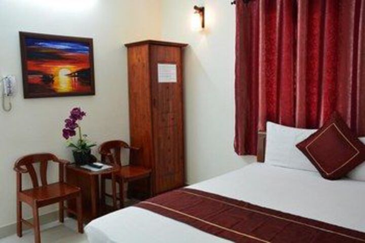Room 7 of 15