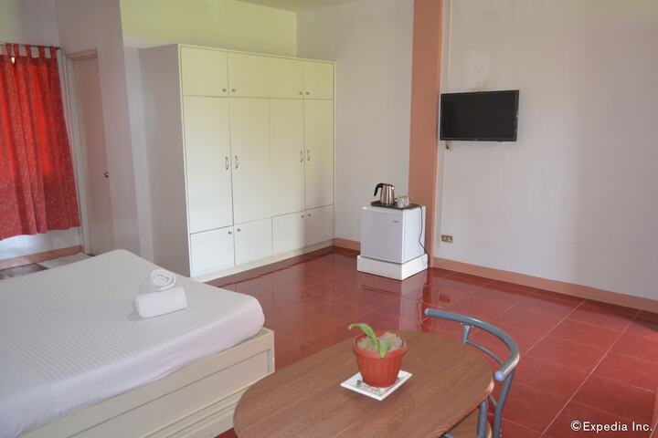 Room 9 of 62