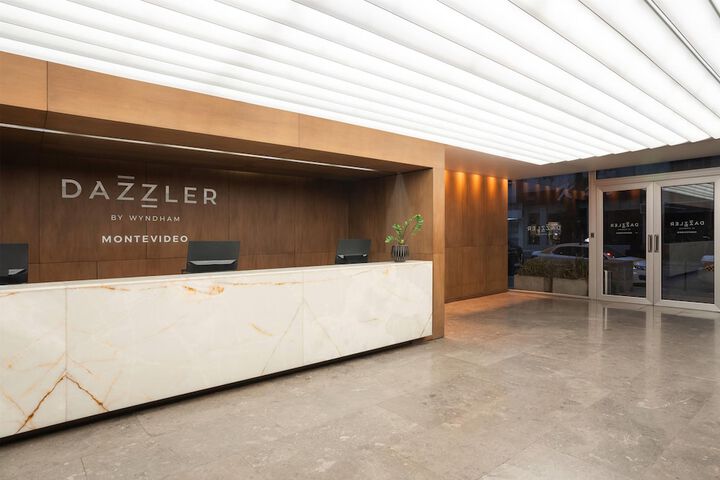 Entrance & Lobby