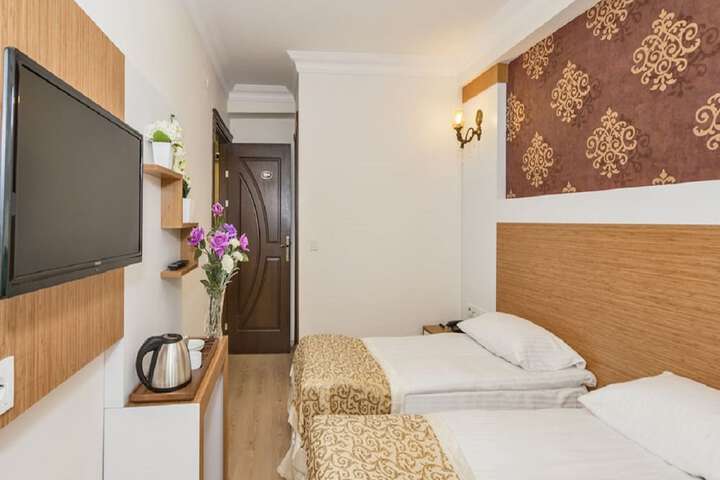 Room 41 of 70