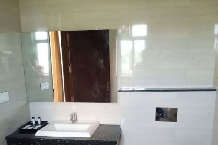 Room 19 of 27