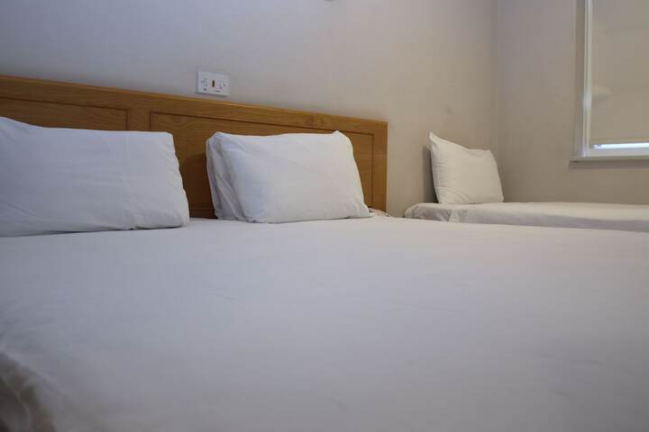 Room 88 of 236