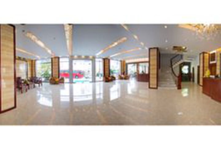 79 Luxury Halong