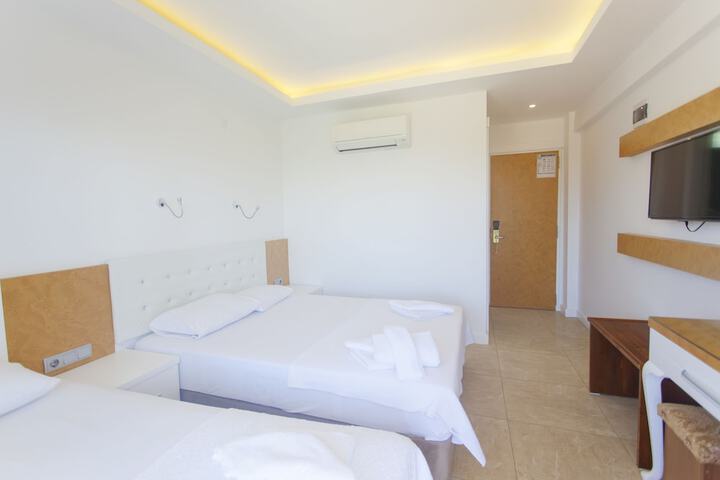 Room 40 of 108